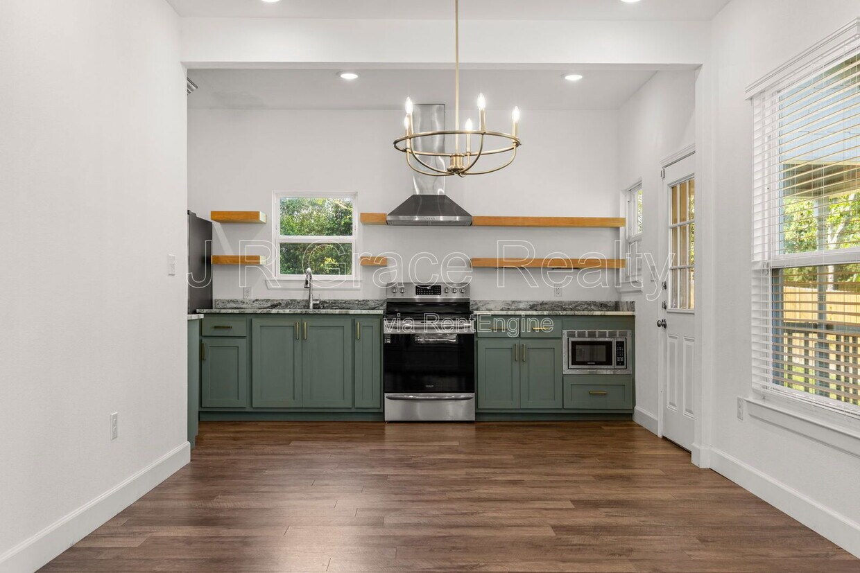 Foto principal - 2317 Maple Ave