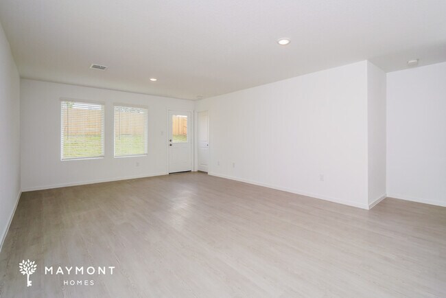 Building Photo - 546 Layne Overlook