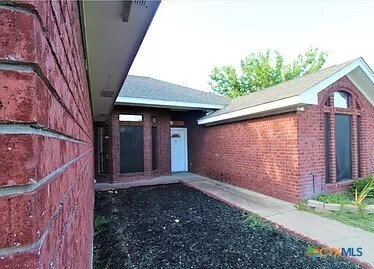 Building Photo - 3907 Bur Oak Dr