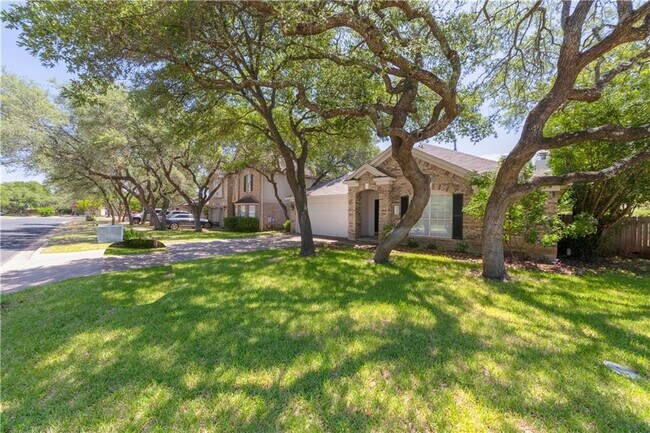 Building Photo - 8509 Axis Dr