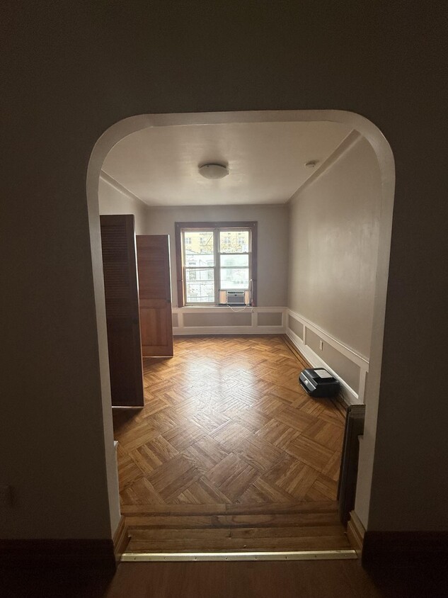 Primary Photo - 2025 85th St