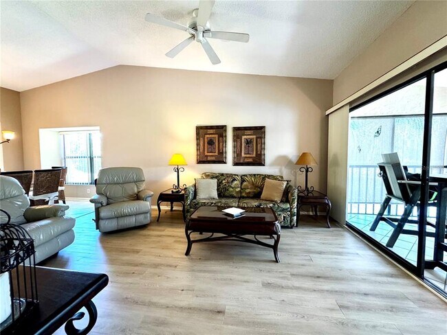 Foto del edificio - 4644 Weybridge St