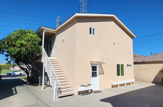 Foto del edificio - 2574 Southern Ave