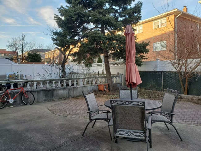 Foto del edificio - 410 72nd St