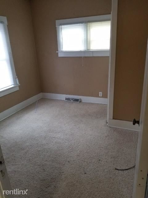 Foto del edificio - 2 br, 1 bath House - 409 W 9th St N