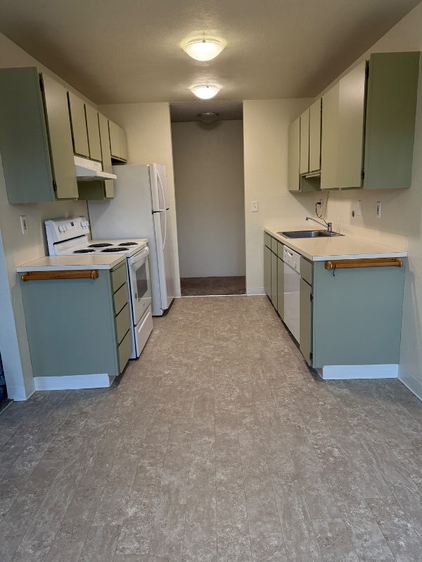 Foto del edificio - 8858 Interlake Ave N