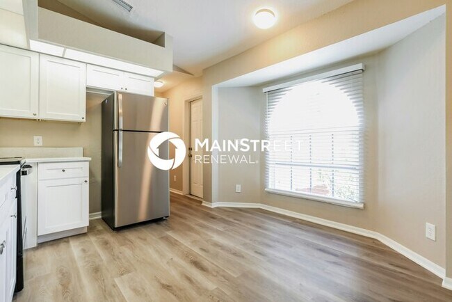 Foto del edificio - 3 Bedroom Pet-Friendly Home in NORTH PORT, FL with Main Street Renewal