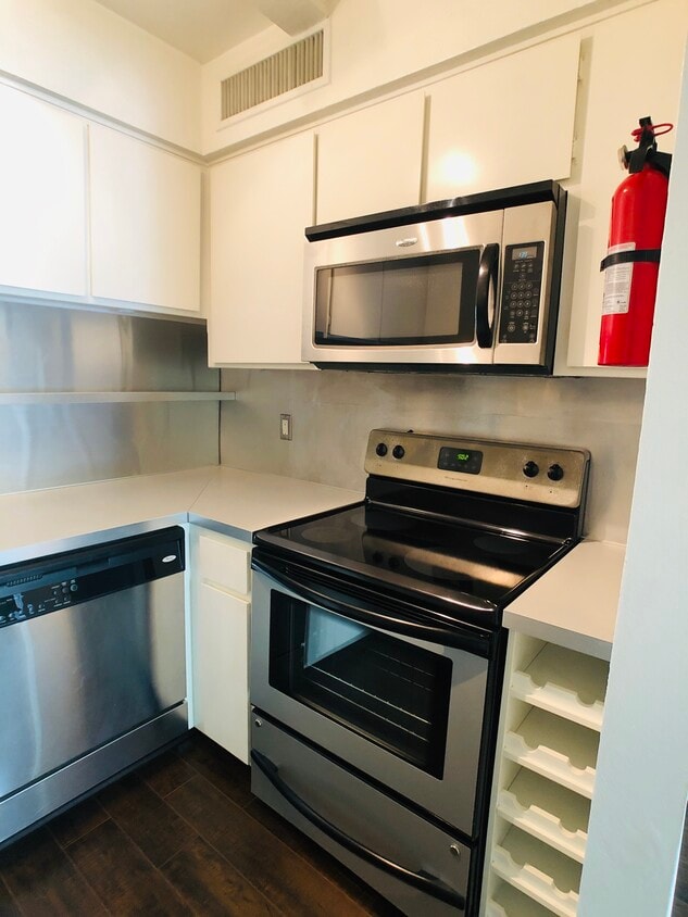 1012 Osborn E Rd, Phoenix, AZ 85014 Condo for Rent in Phoenix, AZ