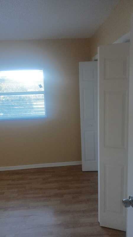 Building Photo - 401 SW 13th Pl