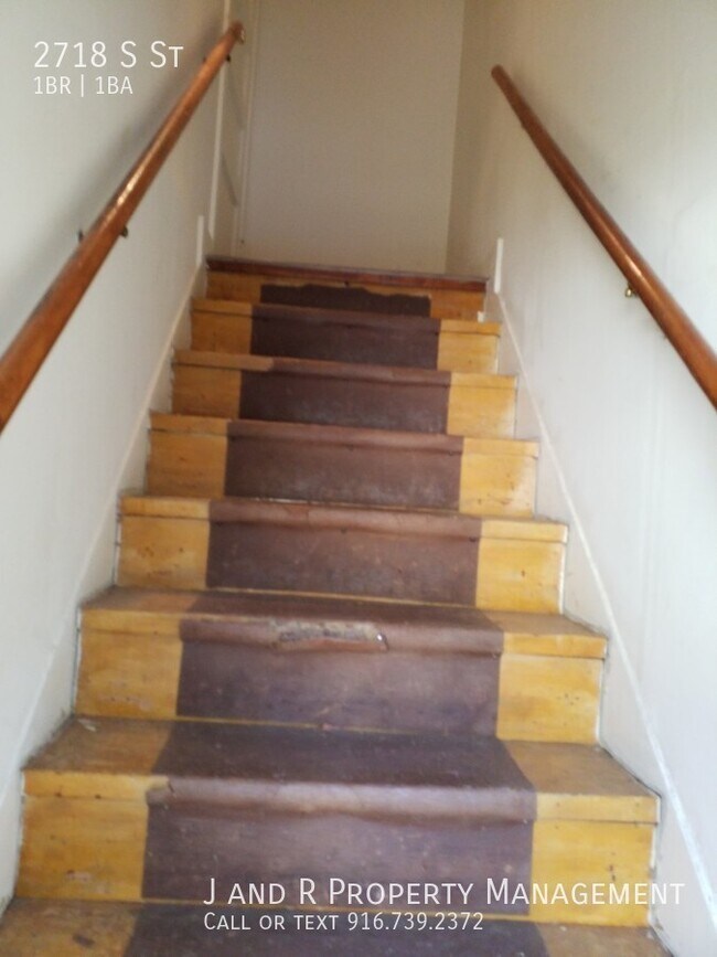 Building Photo - Studio/1 bedroom in Midtown