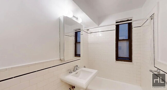 Foto del edificio - EAST 56 STREET