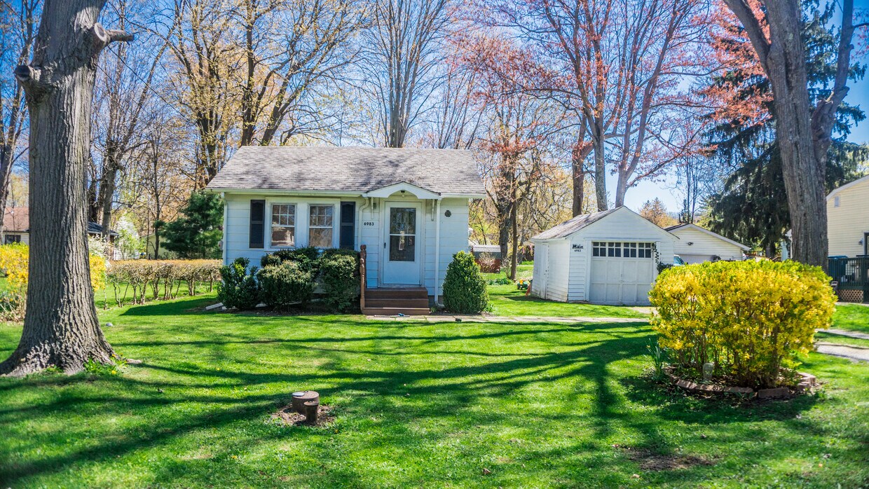 Primary Photo - 6983 Schuyler Dr