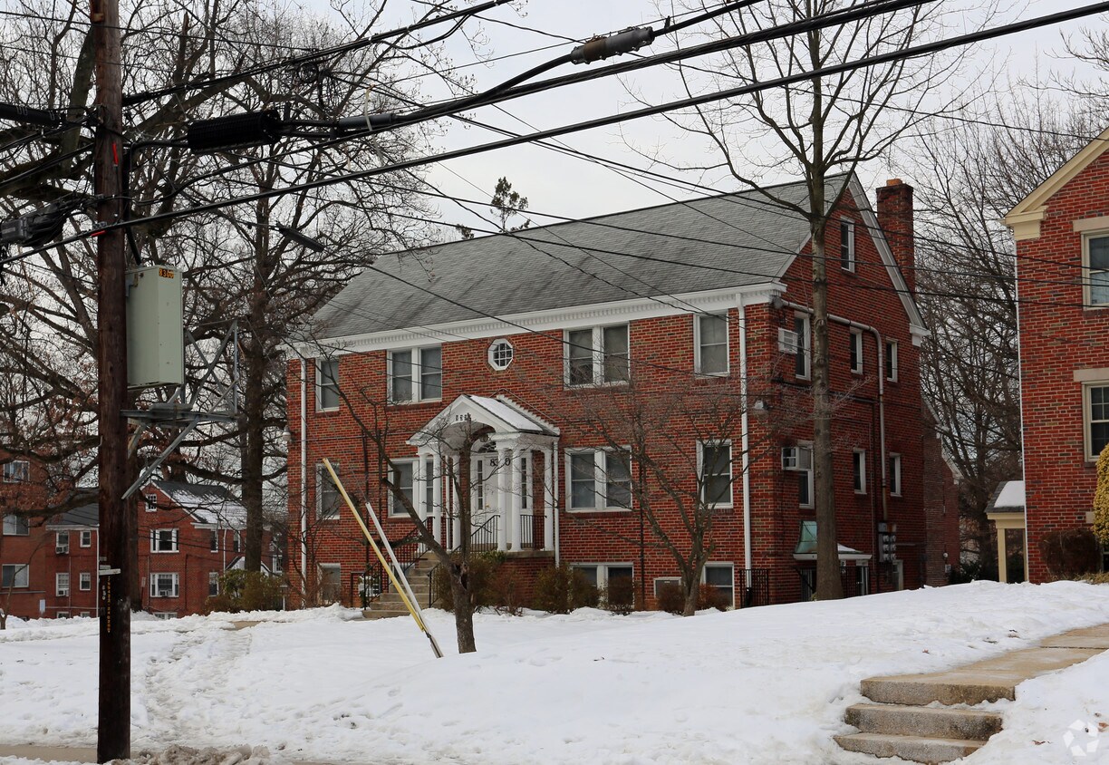 Primary Photo - 8300 Flower Ave