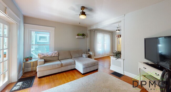 Foto del edificio - 132 S Clemens Ave