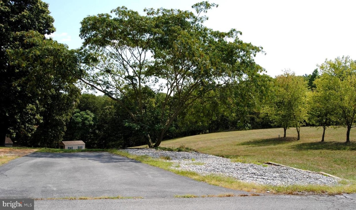 13147 Goldizen Ln, Clear Spring, MD 21722 House for Rent in Clear