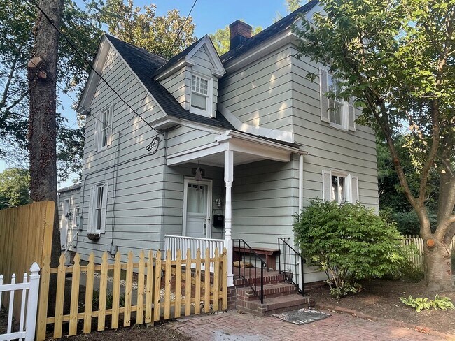 Building Photo - 411 North St