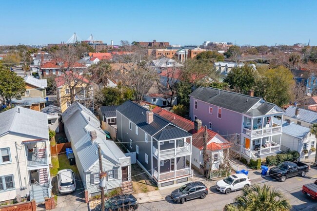 Foto del edificio - Gorgeous Renovated Downtown Charleston Home