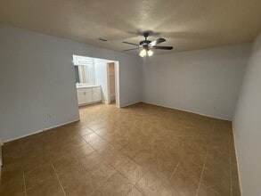 Building Photo - 2434 Spring Dusk Dr