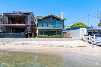 Building Photo - 404 S Bay Front