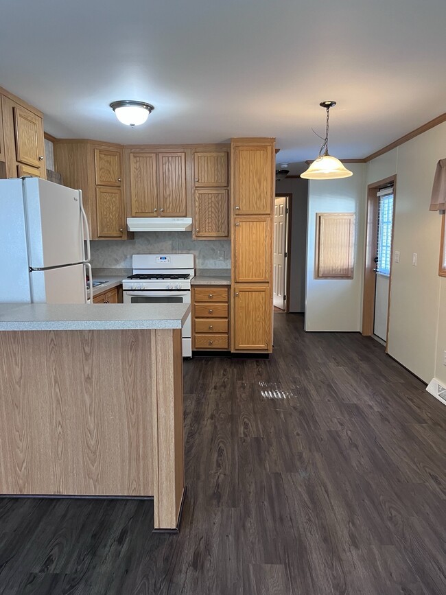 Foto del edificio - 20 Oak Tree Ln