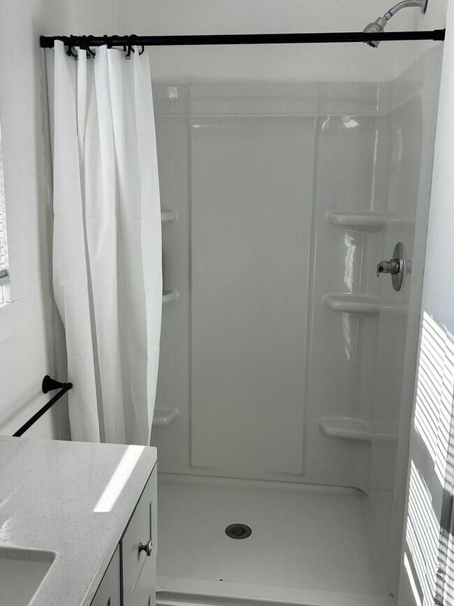 Foto del edificio - 422 Adam St