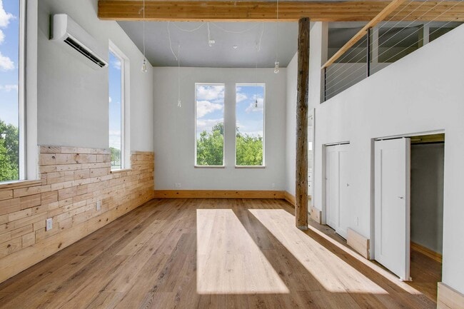 Foto del edificio - Lofts at 305