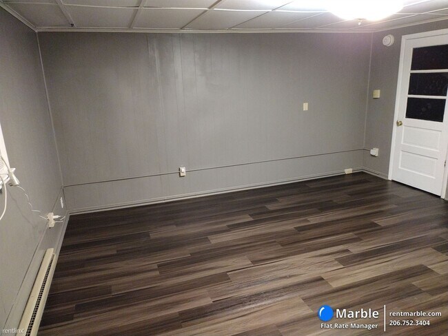 Building Photo - 1 br, 1 bath House - 17427 Virginia Ave Apt 3