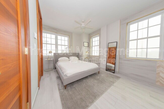 Foto del edificio - 820 Ocean Dr
