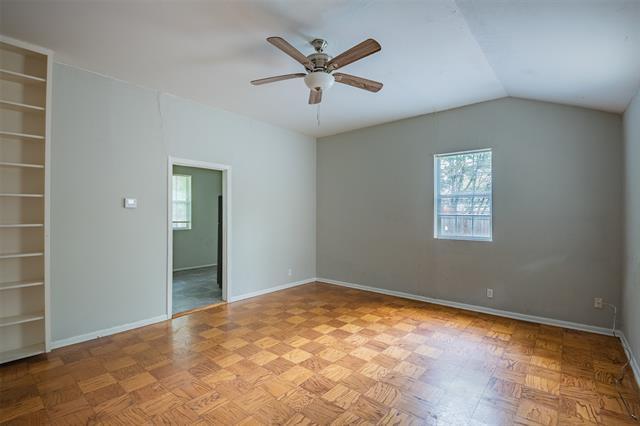 Foto del edificio - 4720 McCart Ave