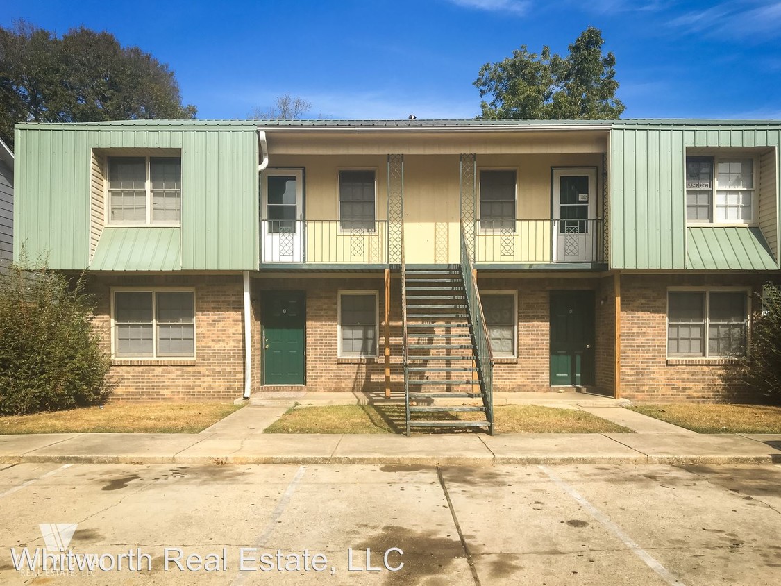 Primary Photo - 708 33rd St E