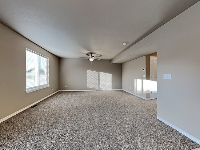Building Photo - 6133 Nash Dr