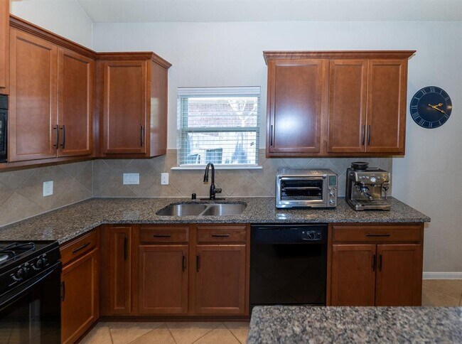 Building Photo - 3229 Doves Nest Ct