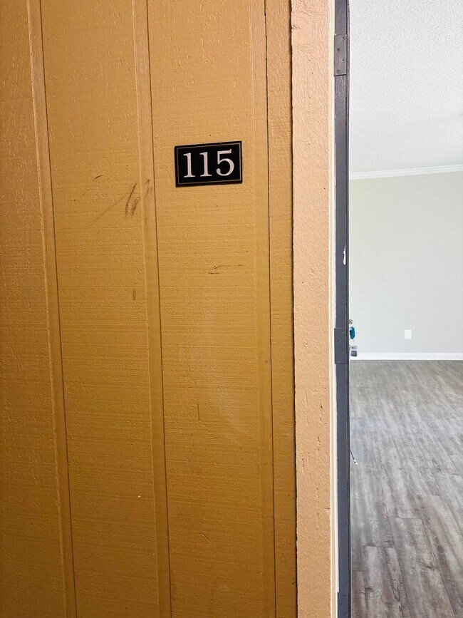 Interior Photo - Residences At The Overlook