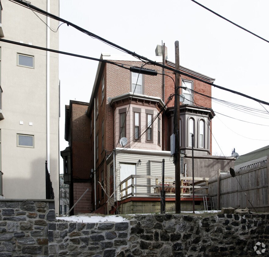 Foto del edificio - 1902 Spring Garden St