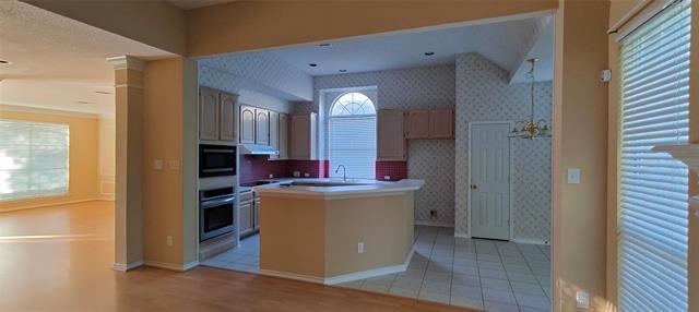 Building Photo - 6800 Burr Oak Dr