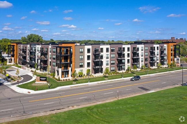 Building Photo - Ironwood