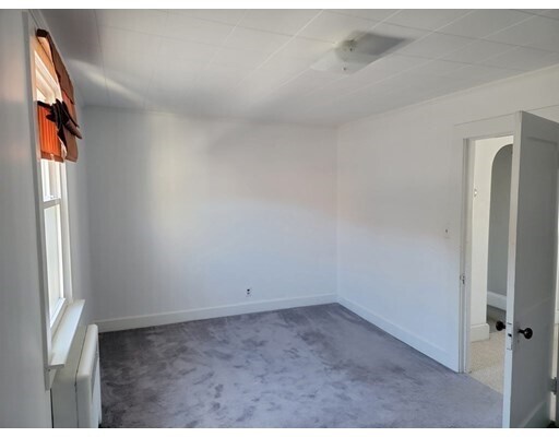 Building Photo - 5 Storrs St