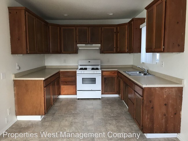 Foto del edificio - 638 E 7th St