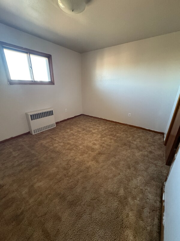 Foto del edificio - 302 W 7th St