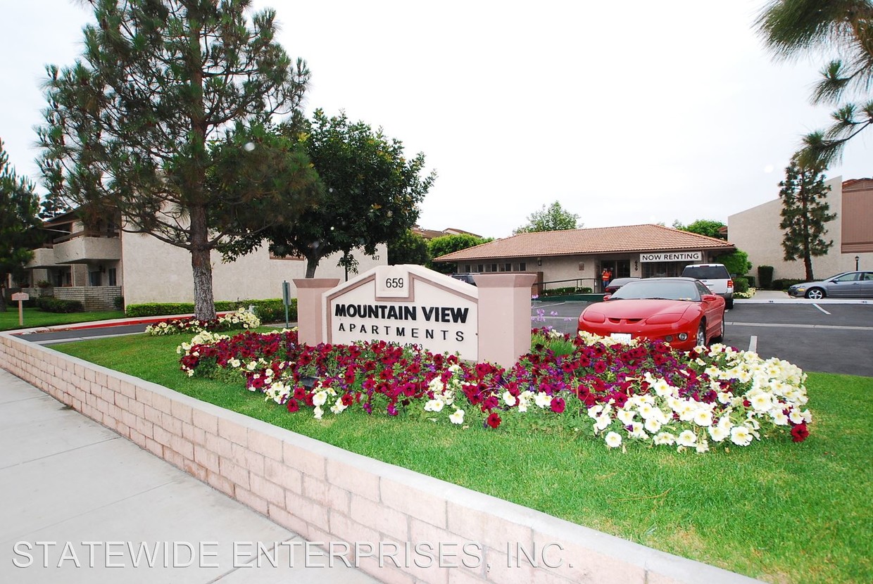 Primary Photo - 663-687 N Las Posas Rd