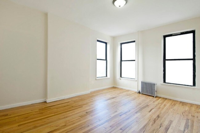 Building Photo - 57 4th Ave