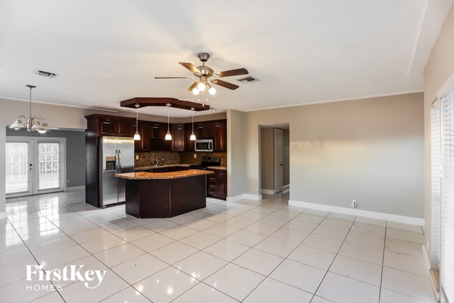 Building Photo - 10011 Bahama Drive