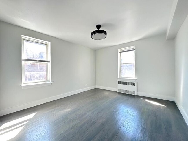 Building Photo - 1 bedroom in WOODSIDE NY 11377