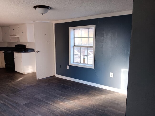 Building Photo - 416 Stepp Dr