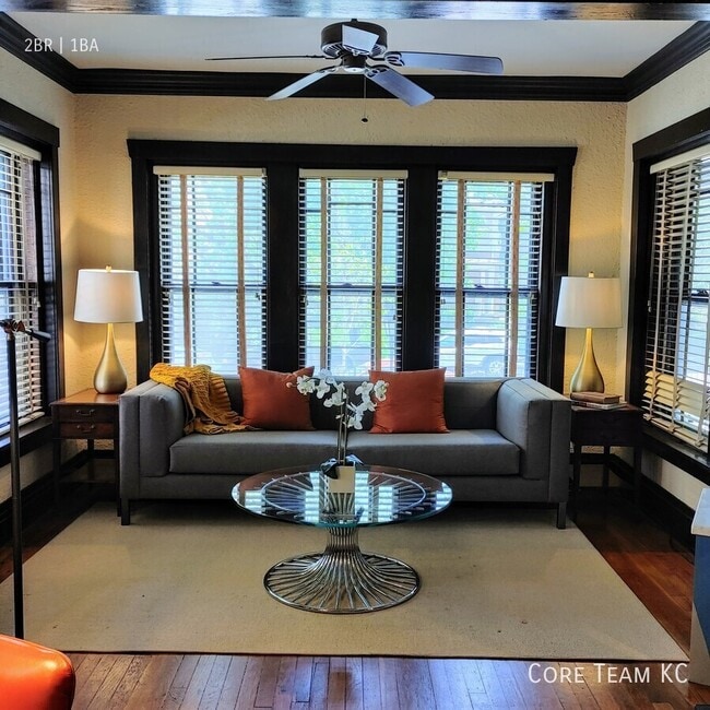 Building Photo - 3818 Walnut St