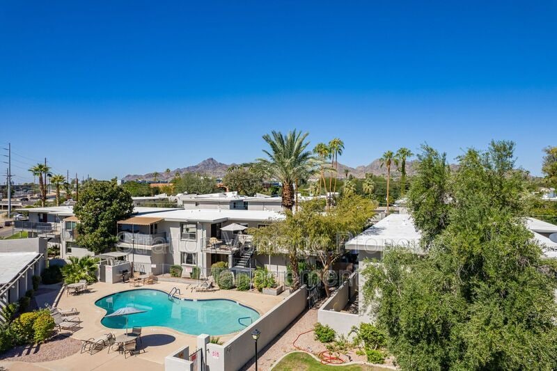 Primary Photo - 4114 E Calle Redonda