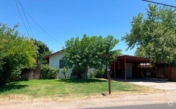 Building Photo - 820 Lone Palm Ave