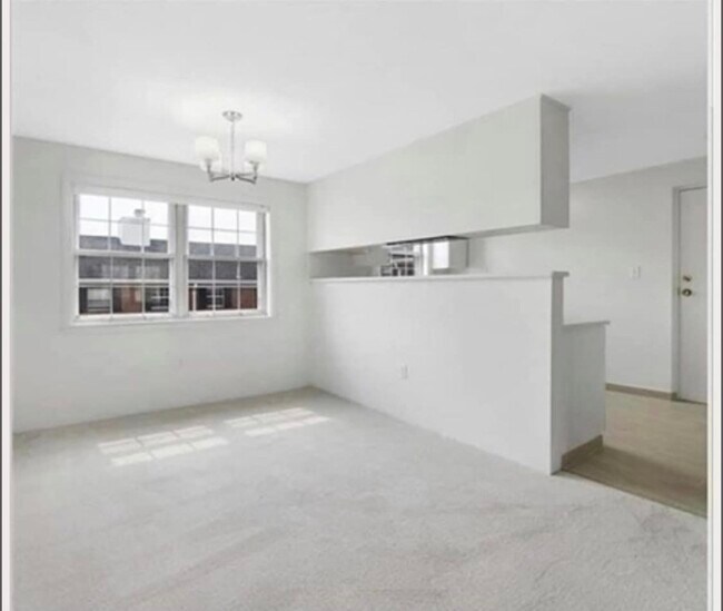 Building Photo - 200 Bedford Rd