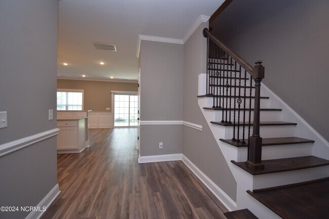 Building Photo - 3501 Holman Wy