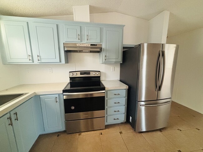 Foto del edificio - 7245 Fairbanks N H Rd